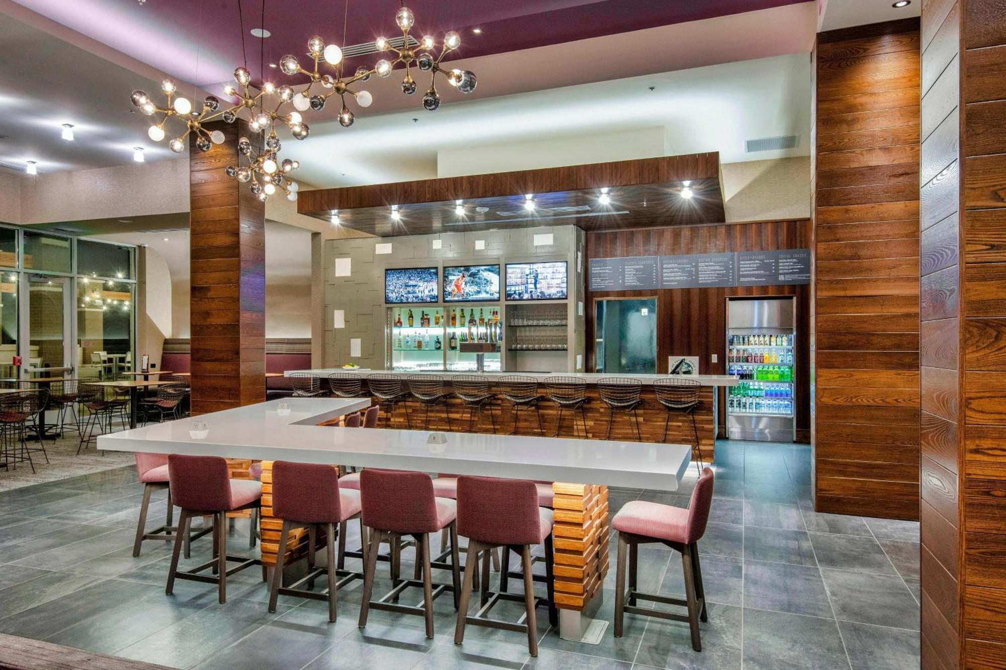 Courtyard By Marriott Raleigh Cary/Parkside Town Commons Hotell Eksteriør bilde
